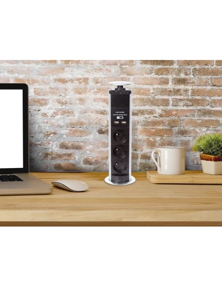 POP-UP STEKKERBLOK MET 3 STOPCONTACTEN - 2 x USB - PENAARDE